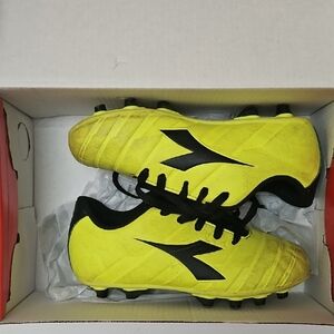 Diadora Kids Soccer Cleats - Yellow and Black